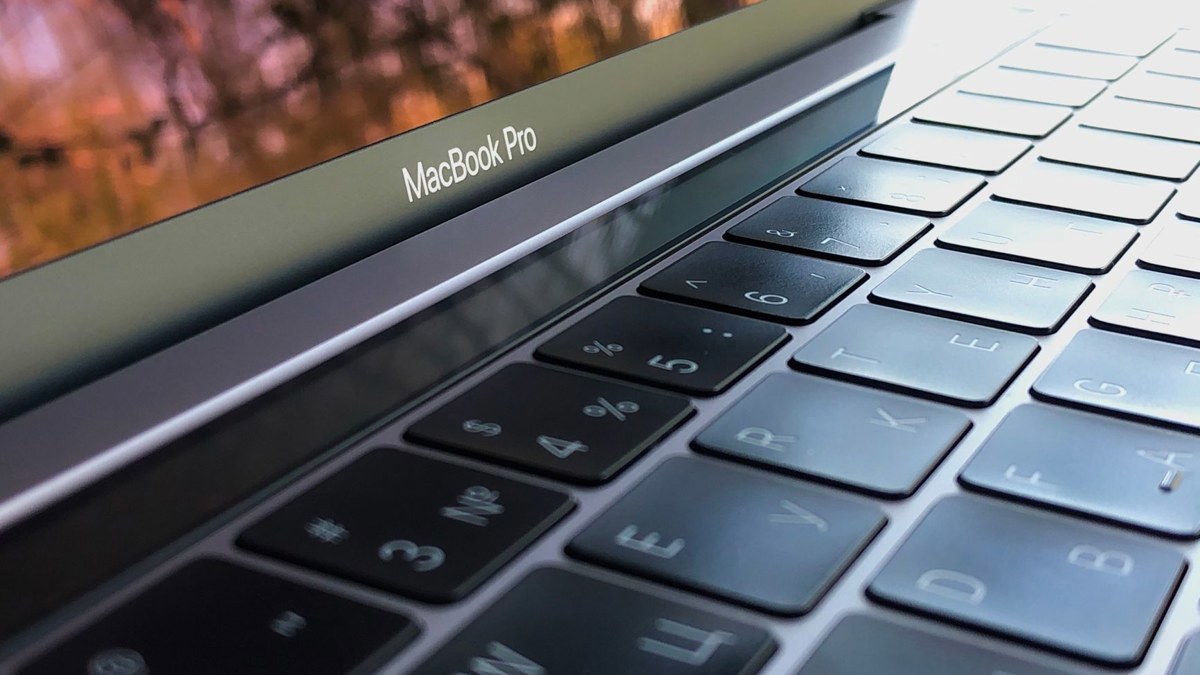 Dune keypad turns MacBook ports into meeting and workflow controls