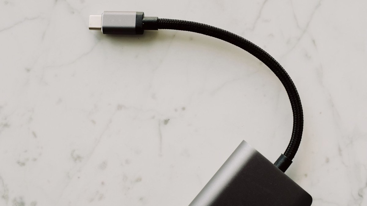 WhatCable gives Apple Silicon Macs a free way to inspect USB-C cable limits
