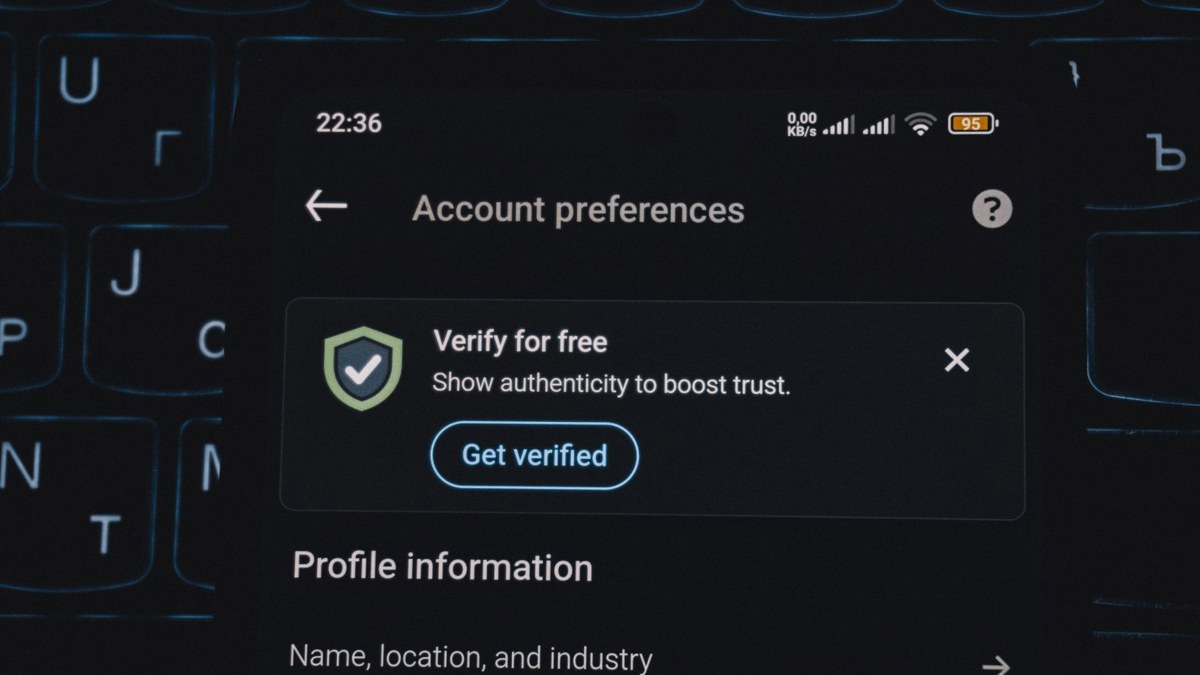 Meta launches a free Facebook Verified badge for real-person profiles