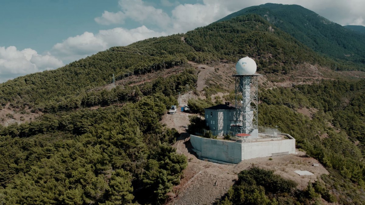 Microsoft releases Aurora 1.5 as an open weather and Earth-system AI model